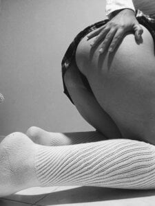 suckdreams19 “Cute socks, cute mood… come closer 💗.” Pic 2