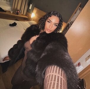 Temptress_TTのPublicの 2枚の写真