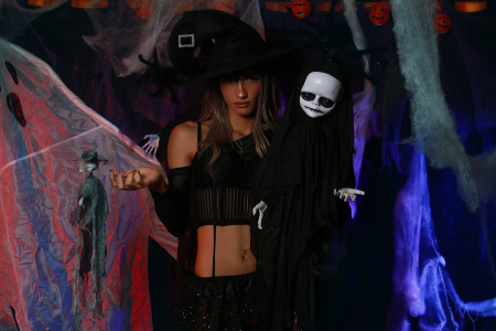 zuri_lux May all spells of love and happiness work tonight.🔥 Pic 2