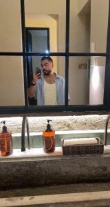 AaronVegaa Public 사진 3