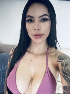 Alice_Price_ Offline Pic 4