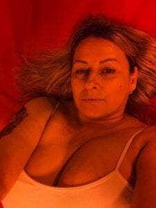 Liana_MilfHot