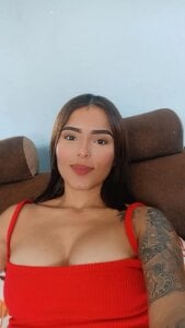 Naomi_Scott1 Public Pic 2