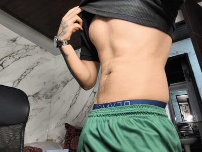 Dominus_Kane a sexy young man Pic 2