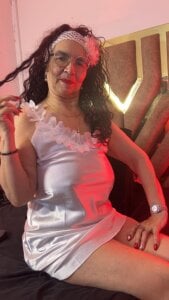 agatha_ross26 🤍Can you help me with my dress?🤍 รูป  3