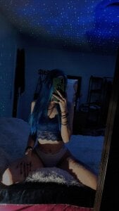 Mia420- Public Pic
