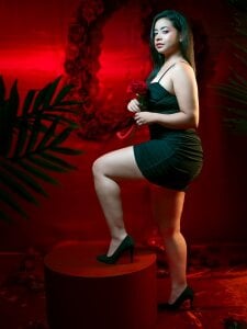 miilaklum Red and sexy 🔥🔥 Immagine 