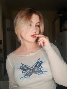 lovelyy_julia Public Pic