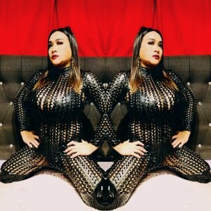 UrDreamTsMistress Mistress in Black! 🖤 Pic 3