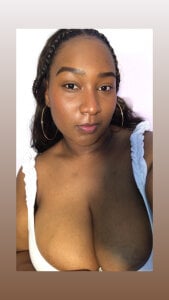 IssaNoirr Sexy angel Pic 2