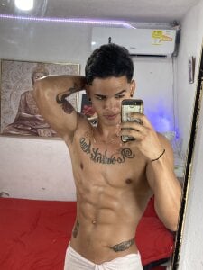 Andres_Santos777 🪩 Pic 7