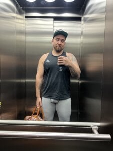 KinkMaster_MX Public Pic 6