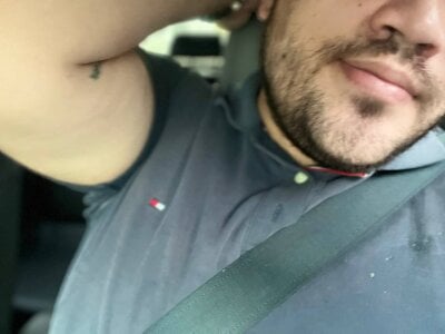 big_bearr Public Pic 4