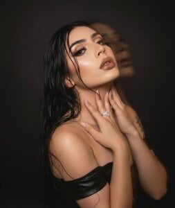 I had this photo in my old photo album omg ❤😍 de mistres_sammy  2 Imagens