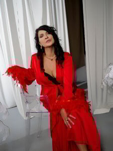 Moon_Veloure1 your hot dream Pic 4