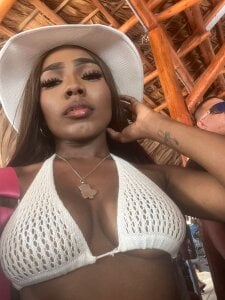 esmeraldaparck kiss Foto