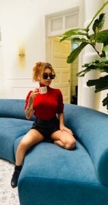 Sienna_brunette Red Hot Leather Tease 🔥 Hình