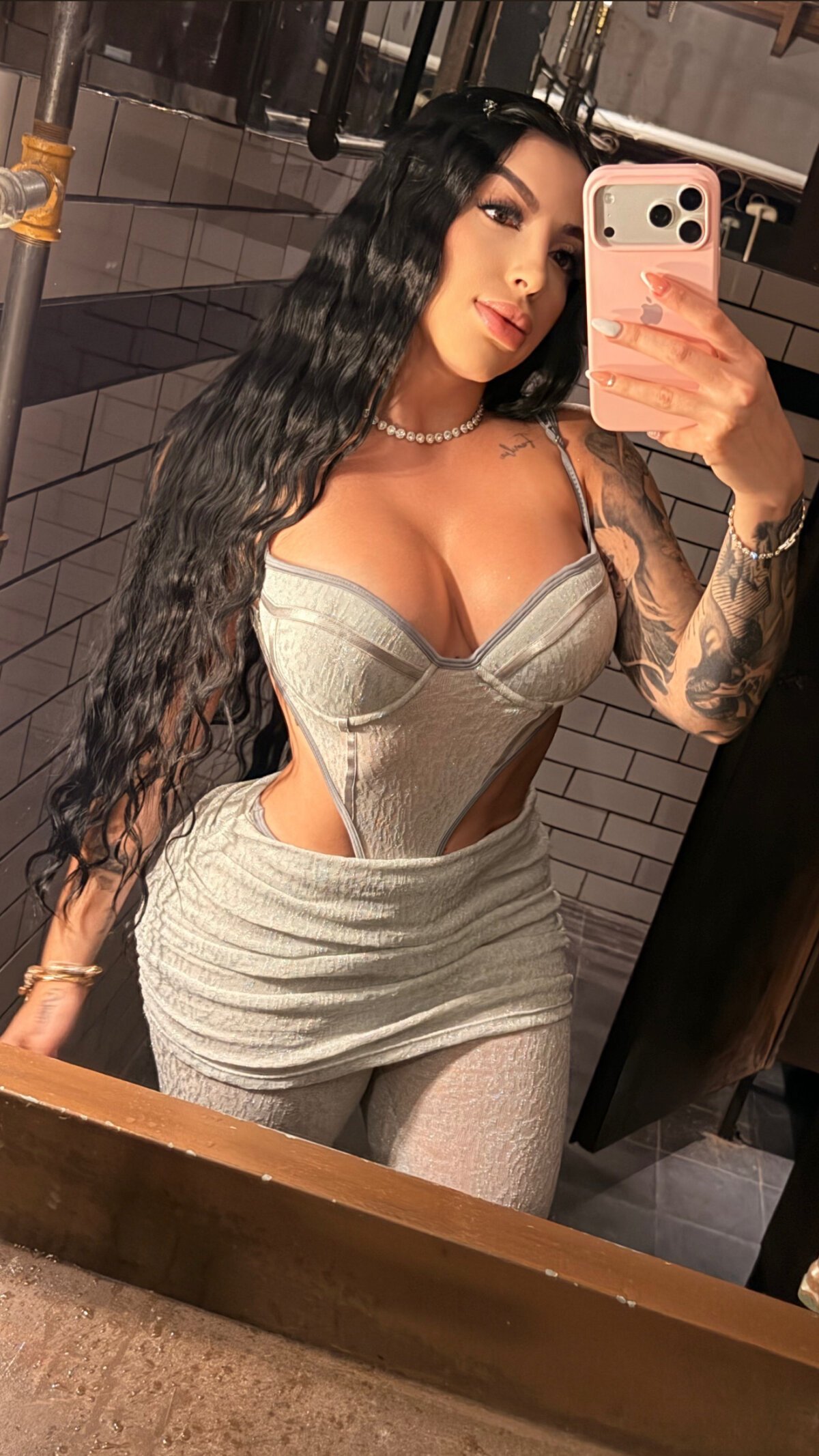 ALISSON_FOXXX1 immagine di tendenza 8284