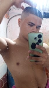 taylor1991V Public Pic