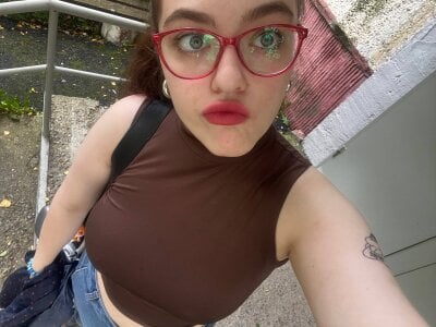 Mersedes_Rosso Public Pic