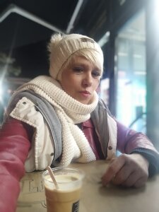 SluttyMomy Public Pic 4