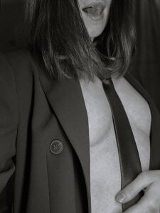 Elsa_Redwood Public Pic 6
