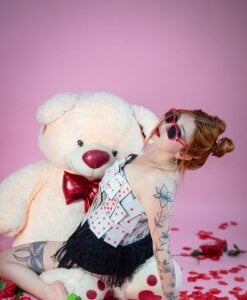 Alicia__1 share with me Pic 4