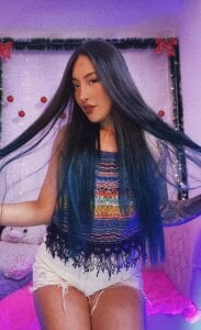 LunaAponte a normal day Pic 3