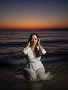 NanMccoid Warm Skin Glow Pic