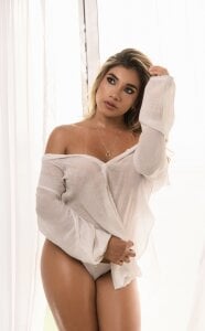 🤍 de NicoleArmani  2 photos