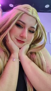 Blonde od Ginger_lovegood  2 snímek