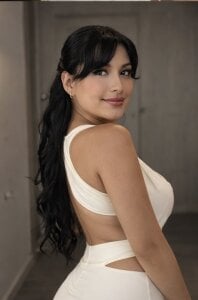 Mia ❤️‍🔥🌺 de Mia_arabs  2 photos