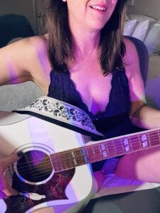 hazeldarling Public Immagine  2