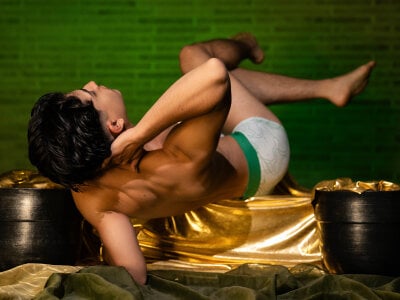 Aaron_Eze 🍀 Temptation clover🍀 Bilde 5