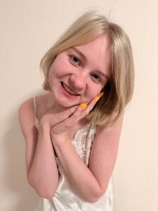 OdelinaFicken in white dress Pic 3