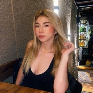 Aurora_and_the_beast just me... Pic 5