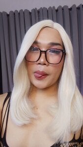 Avery_West doll as fuck? Foto 3