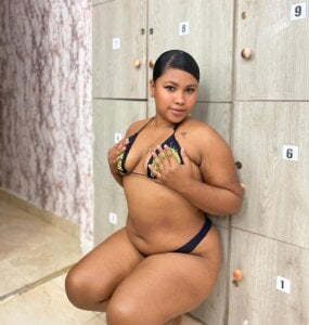 ALYANNA_HOT_ seductive energy ✨🖤 Pic 2