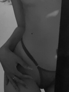 kiomy_zhu Public Pic 4