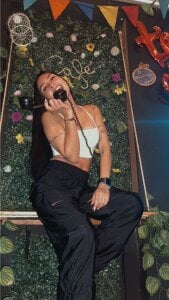 SofiaSiren “Come try these lips” Bilde 2