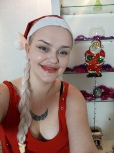 KamillaJei Merry Christmas Pic 3