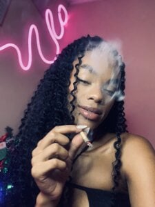 Cammgirlmii ☮️🍁 Pic 2