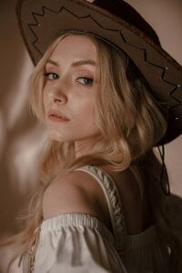 Public de Leecey  2 Imagens