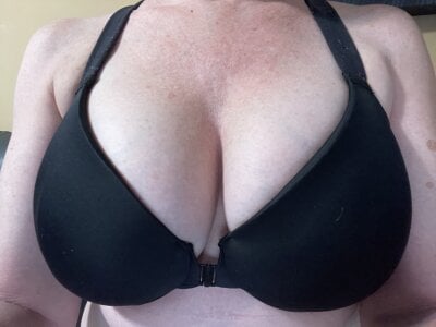 carolineford Bras Pic