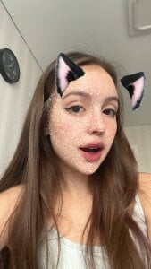 LisaSmiths Sweet and cute morning Pic 5