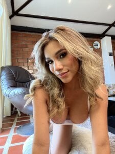 NicoleArmani 🫦 Pic 8