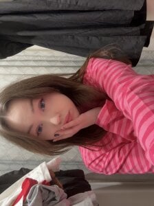 Peachy_Dream catch me in the fitting room👀 Pic 3