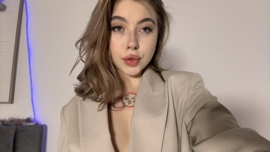 HoneyLiza Public Pic 5