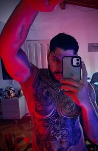 yeikoe1 Hoy body slika