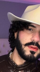 Mike_Parkerr Are you afraid of my lasso? Pic 3